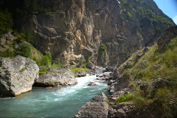 Где восточный шёпот встречает европейский свет