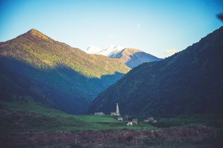 В гости на Кавказ — где каждый камень помнит историю, а воздух пахнет свободой