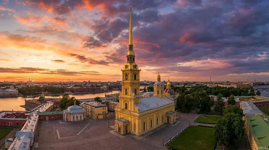 Москва: шёпот веков в ритме мегаполиса 2 дня