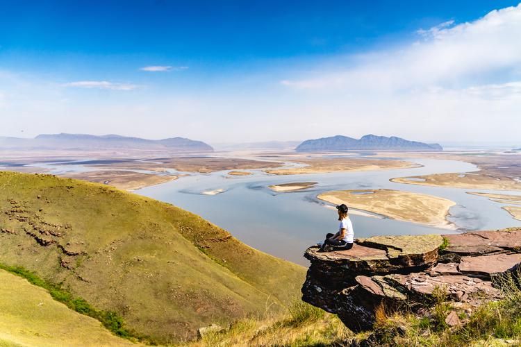 Цвета Азербайджана: от бакинских огней — до горных деревень