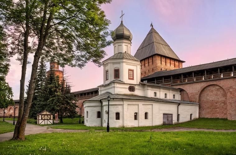 По Питерскому тракту: к святыням русского Севера